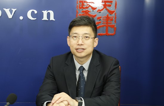杨亮：本市网络预约出租汽车经营服务管理办法